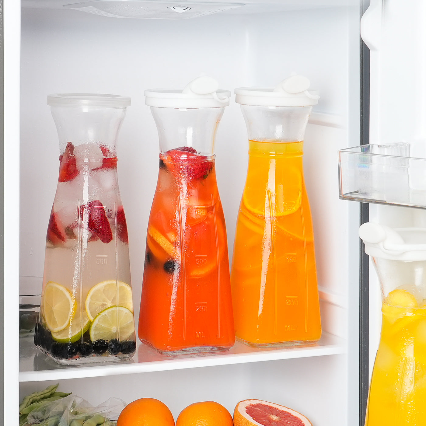 35 Oz Square Glass Carafe with 4 Lids and 2 Silicone Pour Spouts