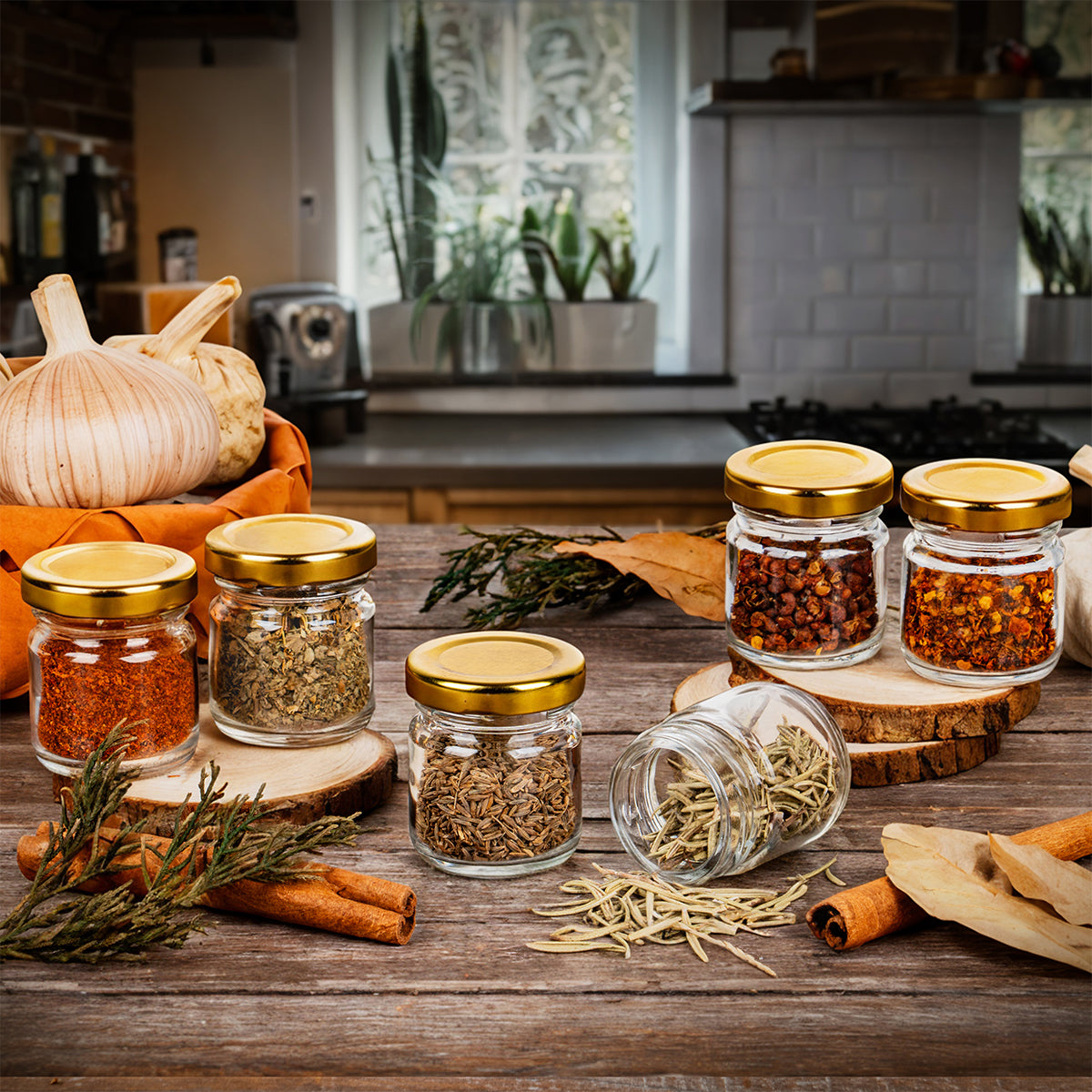 60 Pcs 1.5 oz Mini Glass Jars with Lids