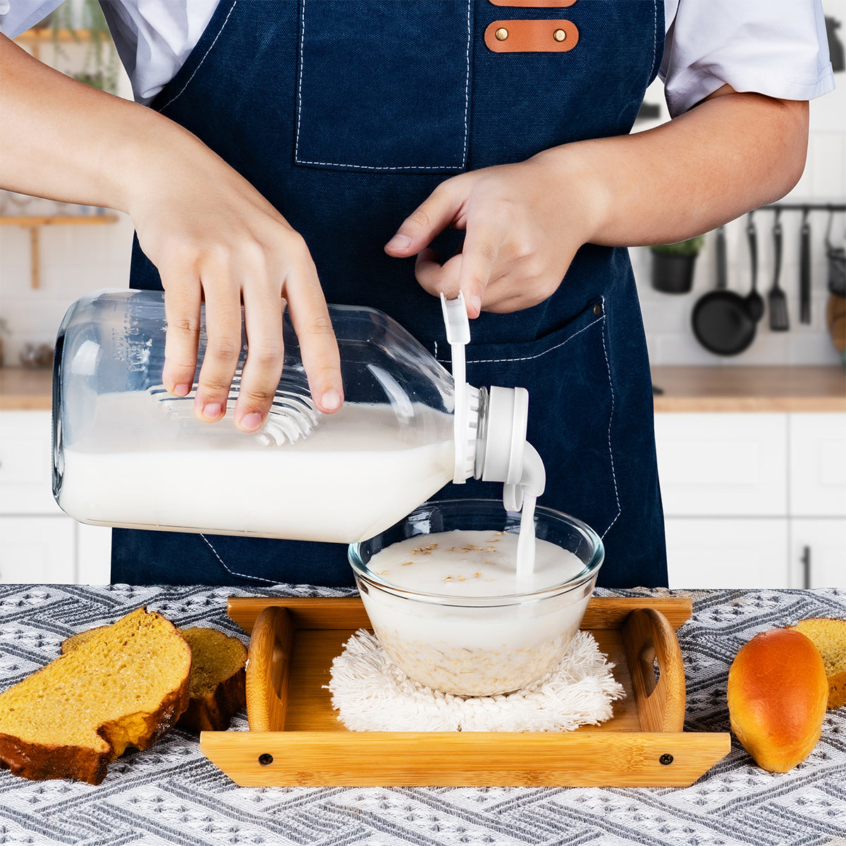 64 Oz Glass Bottle & Jar with Airtight Screw Lid & Pour Spout