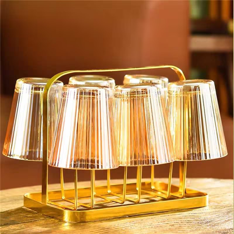 Luxury Dark Gold Tumblers Set With Fine Vertical Stripes