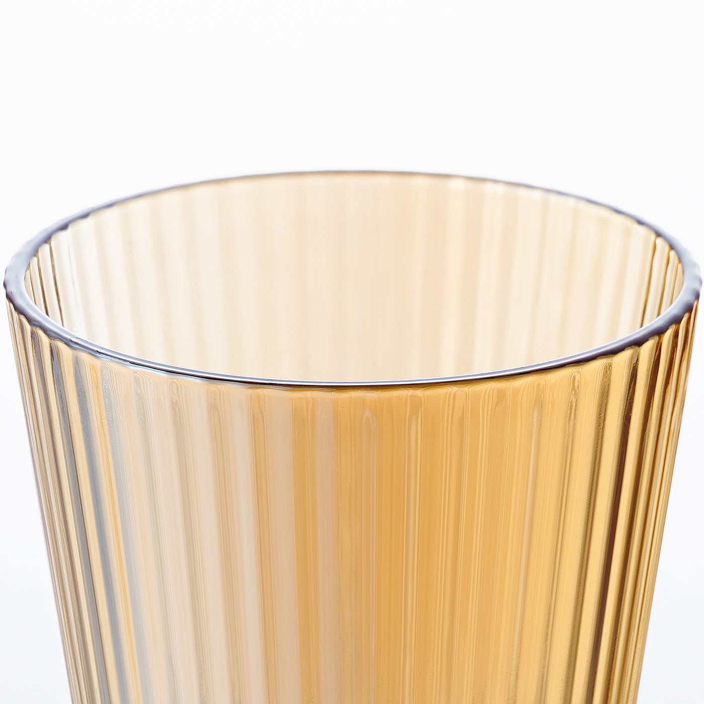 Luxury Dark Gold Tumblers Set With Fine Vertical Stripes