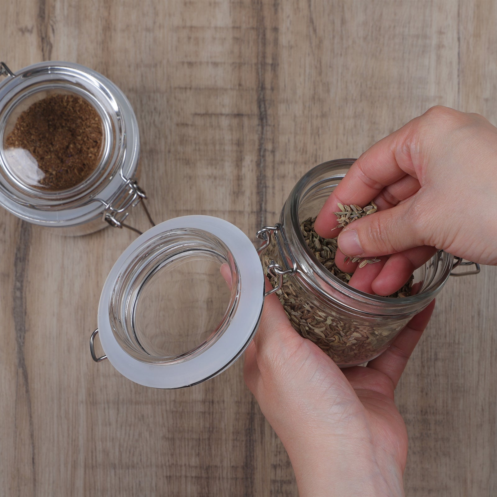 12 Pcs 7 oz Glass Jars with Airtight Hinged Lids